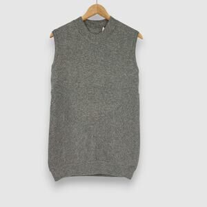 O’2nd Women’s Gray Wool Sweater Vest Size Medium